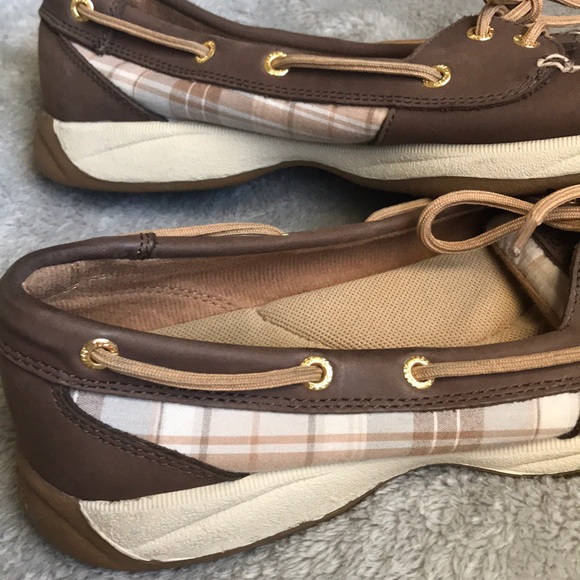Plaid Sperry’s - Picture 2 of 4